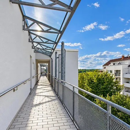 Helles Penthouse Mit Dachterrasse Wiesbaden