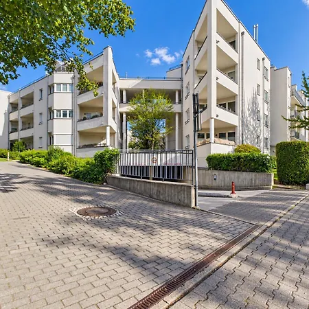 Helles Penthouse Mit Dachterrasse Apartment