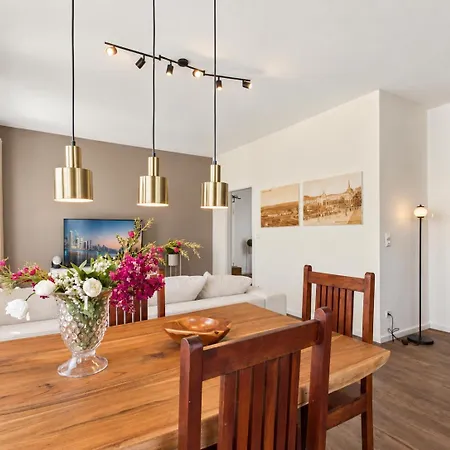 Apartment Helles Penthouse Mit Dachterrasse