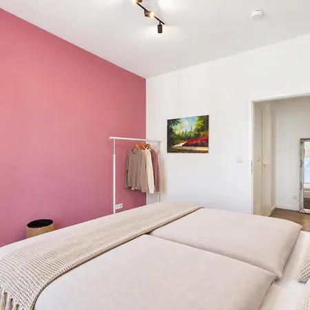 Helles Penthouse Mit Dachterrasse Wiesbaden