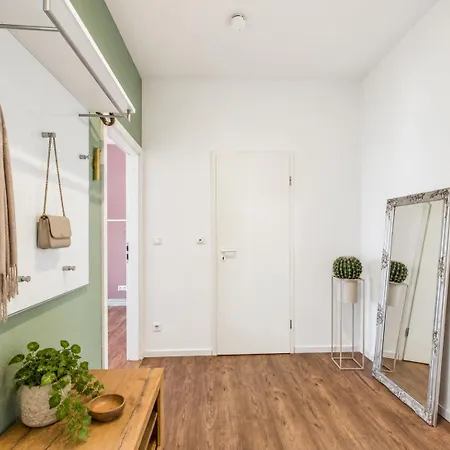 Helles Penthouse Mit Dachterrasse * Wiesbaden