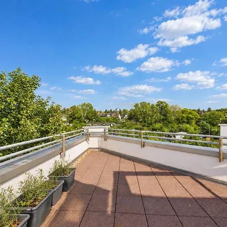Helles Penthouse Mit Dachterrasse Apartment *