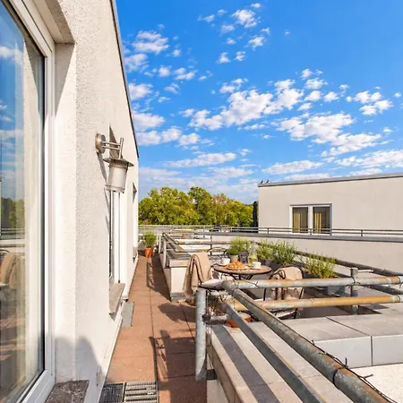 Helles Penthouse Mit Dachterrasse